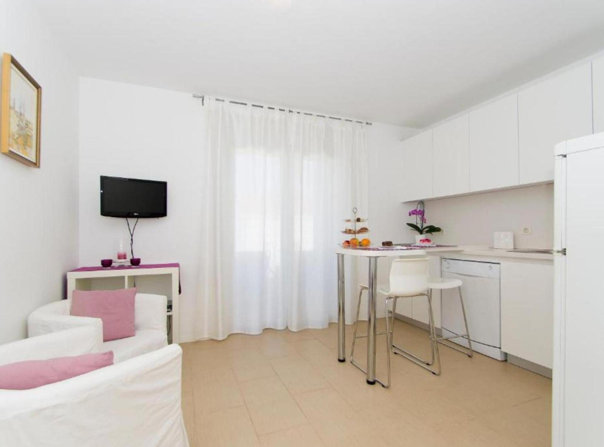 Apartments Villa Olea Lumbarda Exterior foto